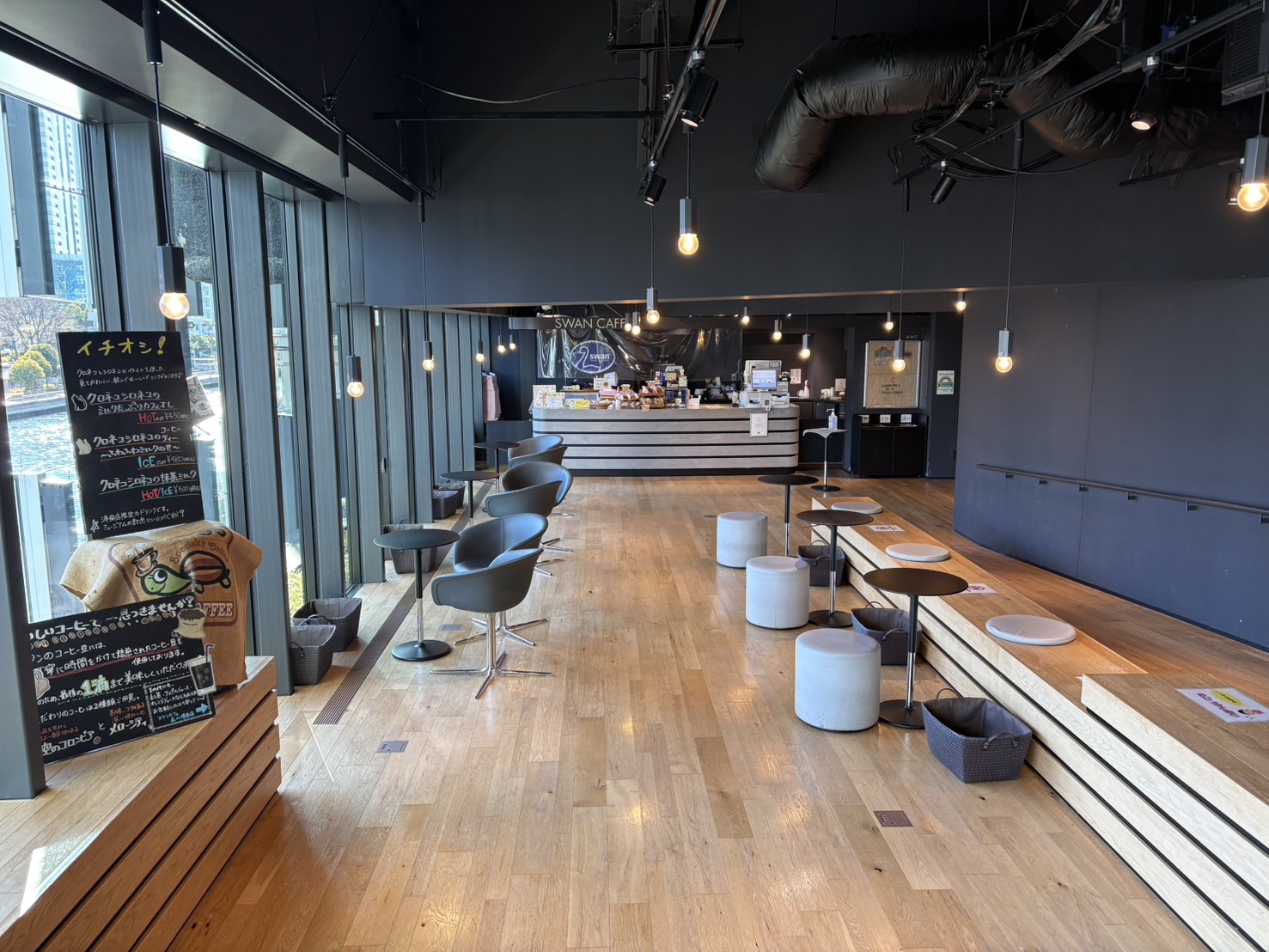 スワンカフェ品川港南店