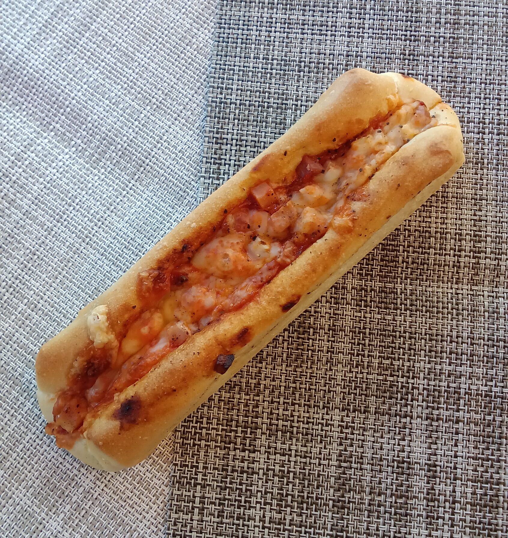 スティックピザ（ベーコンチーズ）