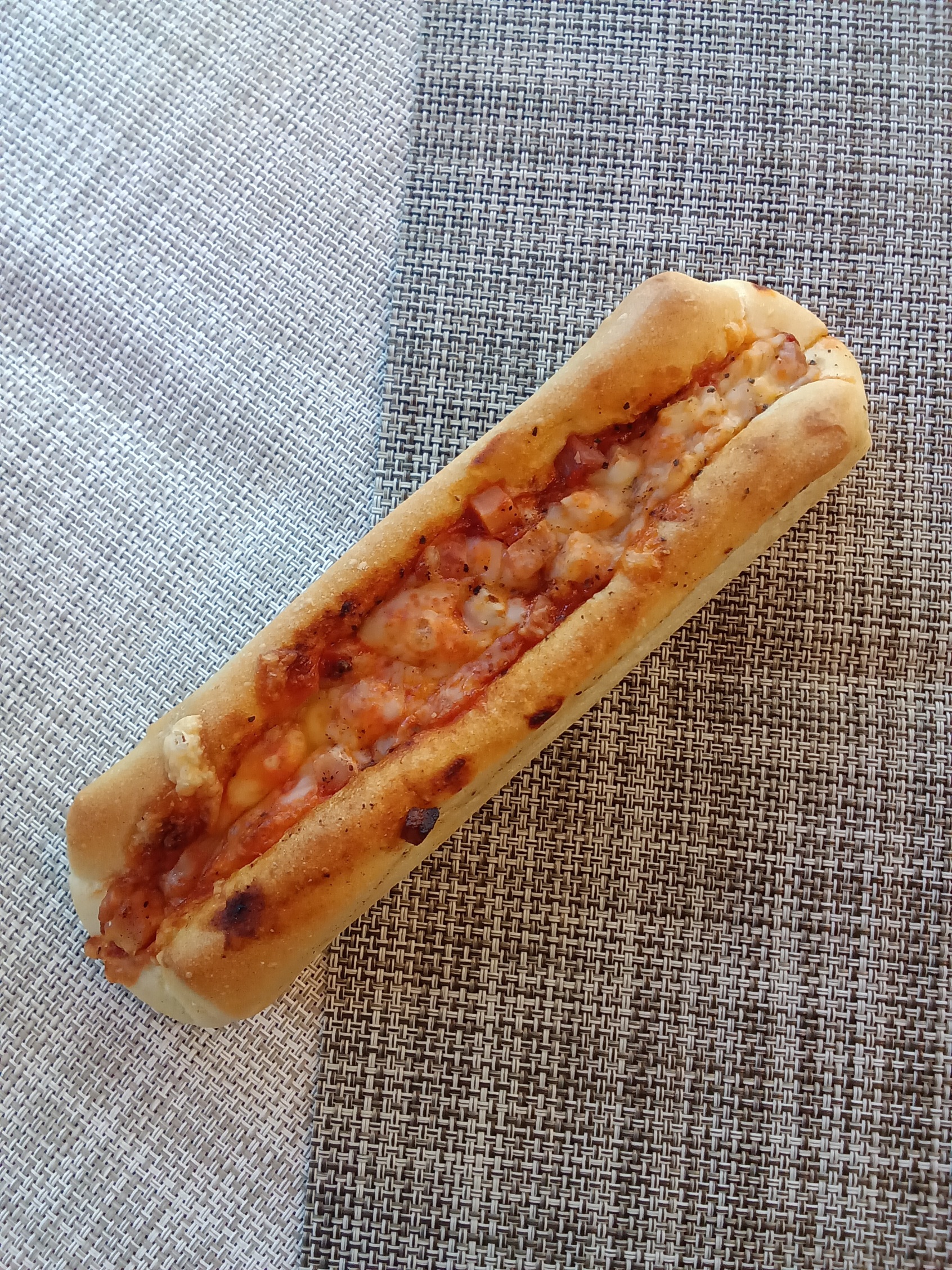 スティックピザ（ベーコンチーズ）